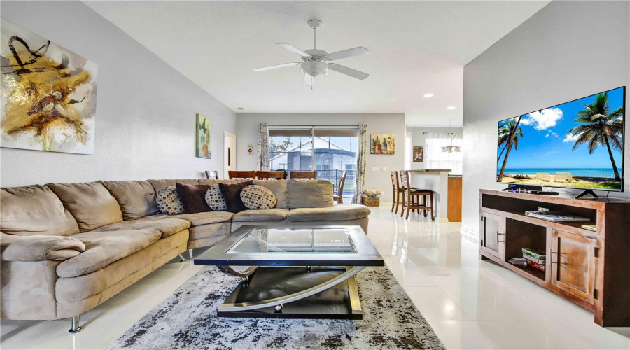 Kissimmee, Florida 34746, 4 Bedroom Bedrooms, ,3 Bathroombathrooms,Residential,For Sale,Emerald Green,0,Mfrtb8541919