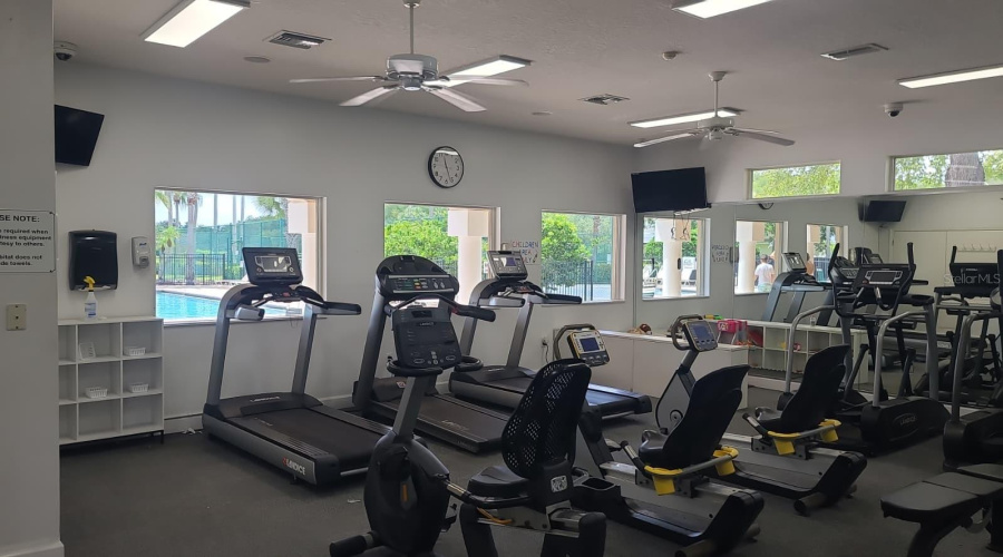 Kissimmee, Florida 34746, 7 Bedroom Bedrooms, ,4 Bathroombathrooms,Residential,For Sale,Fox Glen,0,Mfrs5157281