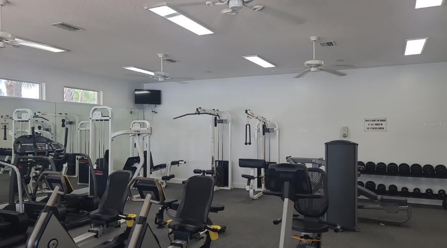 Kissimmee, Florida 34746, 7 Bedroom Bedrooms, ,4 Bathroombathrooms,Residential,For Sale,Fox Glen,0,Mfrs5157281