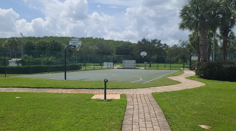 Kissimmee, Florida 34746, 7 Bedroom Bedrooms, ,4 Bathroombathrooms,Residential,For Sale,Fox Glen,0,Mfrs5157281