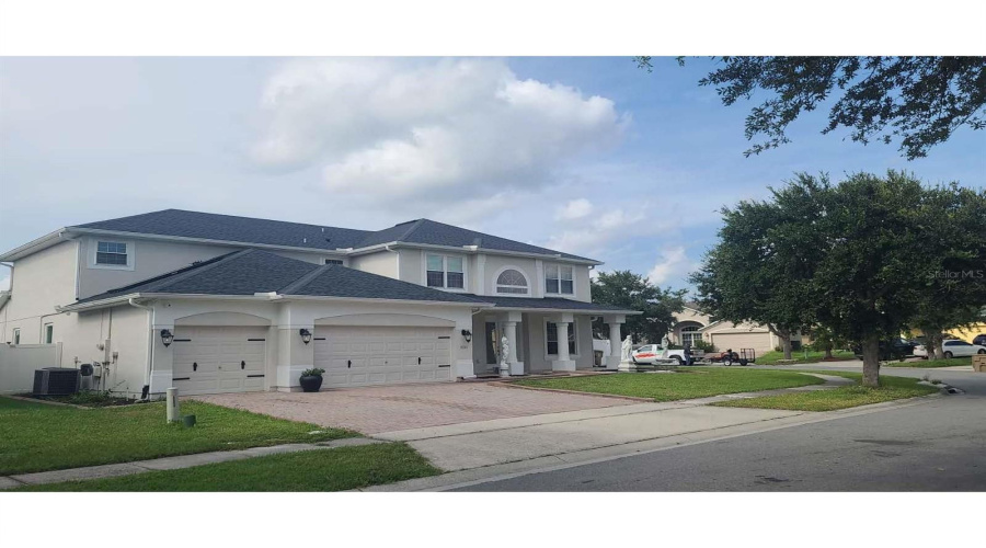 Kissimmee, Florida 34746, 7 Bedroom Bedrooms, ,4 Bathroombathrooms,Residential,For Sale,Fox Glen,0,Mfrs5157281