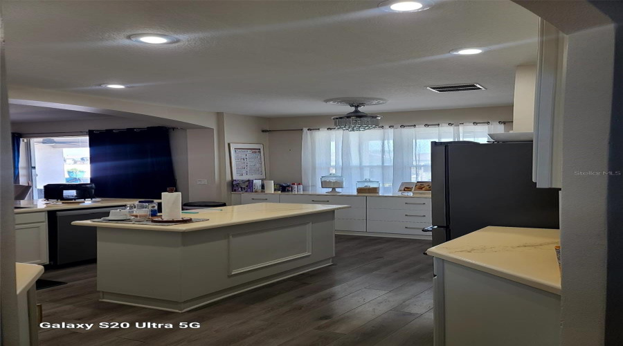Kissimmee, Florida 34746, 7 Bedroom Bedrooms, ,4 Bathroombathrooms,Residential,For Sale,Fox Glen,0,Mfrs5157281
