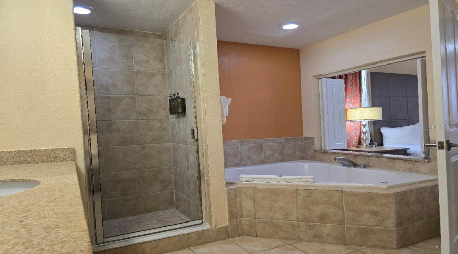 Orlando, Florida 32821, 3 Bedroom Bedrooms, ,2 Bathroombathrooms,Residential,For Sale,Floridays Resort,0,Mfro6397169