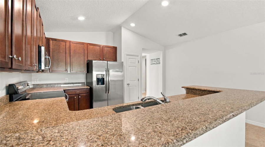 Davenport, Florida 33897, 4 Bedroom Bedrooms, ,2 Bathroombathrooms,Residential,For Sale,Ogelthorpe Dr,0,Mfrs5160137