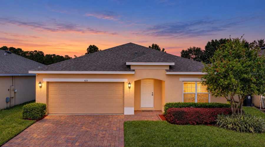 Davenport, Florida 33897, 4 Bedroom Bedrooms, ,2 Bathroombathrooms,Residential,For Sale,Ogelthorpe Dr,0,Mfrs5160137
