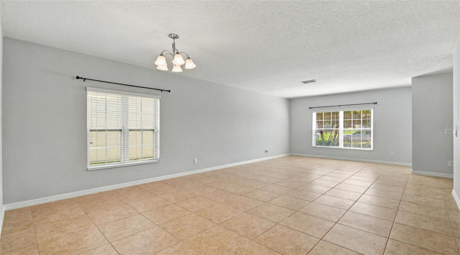 Davenport, Florida 33897, 4 Bedroom Bedrooms, ,2 Bathroombathrooms,Residential,For Sale,Ogelthorpe Dr,0,Mfrs5160137