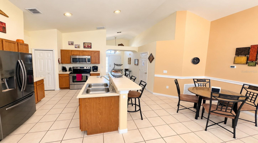 Kitchen Dining  Area