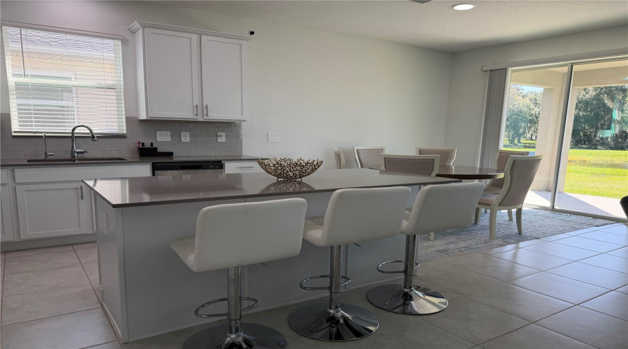 Kissimmee, Florida 34746, 4 Bedroom Bedrooms, ,2 Bathroombathrooms,Residential,For Sale,Cricket Cradle,0,Mfro6452540