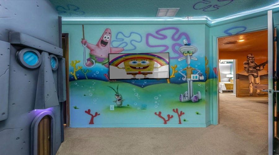 Davenport, Florida 33897, 10 Bedroom Bedrooms, ,8 Bathroombathrooms,Residential,For Sale,Lana Ave,0,Mfro6451948