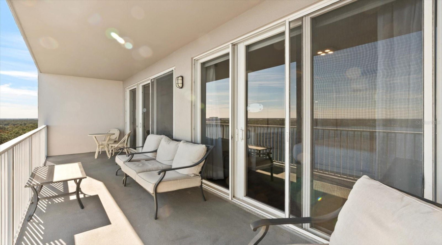 Orlando, Florida 32821, 2 Bedroom Bedrooms, ,2 Bathroombathrooms,Residential,For Sale,Blue Heron Beach,0,Mfro6439471