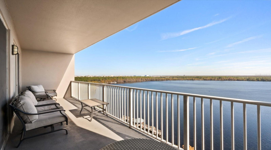 Orlando, Florida 32821, 2 Bedroom Bedrooms, ,2 Bathroombathrooms,Residential,For Sale,Blue Heron Beach,0,Mfro6439471