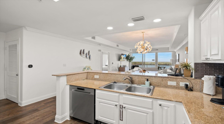 Orlando, Florida 32821, 2 Bedroom Bedrooms, ,2 Bathroombathrooms,Residential,For Sale,Blue Heron Beach,0,Mfro6439471
