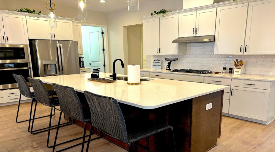 Kissimmee, Florida 34747, 2 Bedroom Bedrooms, ,2 Bathroombathrooms,Residential,For Sale,Key Bay,0,Mfro6452617