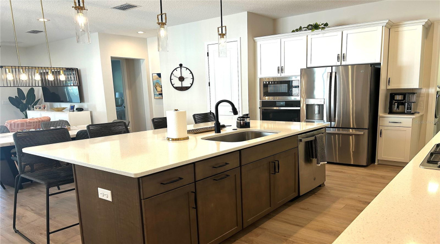 Kissimmee, Florida 34747, 2 Bedroom Bedrooms, ,2 Bathroombathrooms,Residential,For Sale,Key Bay,0,Mfro6452617