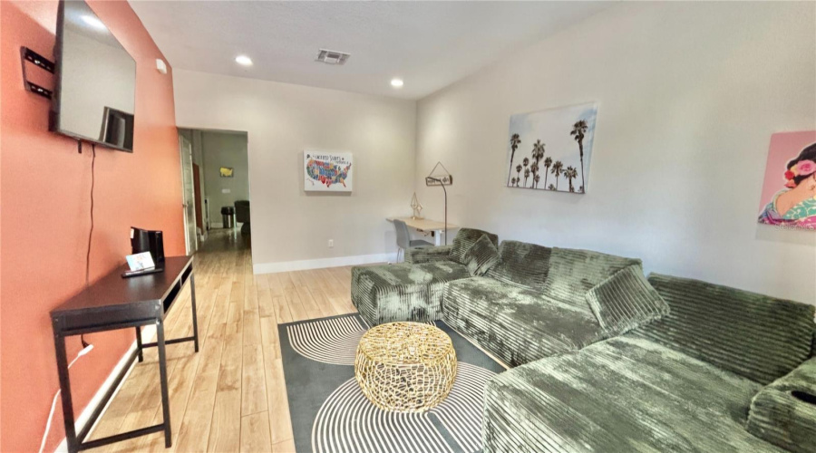 Kissimmee, Florida 34746, 4 Bedroom Bedrooms, ,2 Bathroombathrooms,Residential,For Sale,Summer Flowers,0,Mfro6451135