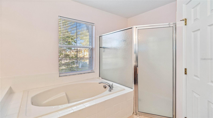 Kissimmee, Florida 34746, 3 Bedroom Bedrooms, ,2 Bathroombathrooms,Residential,For Sale,Northwoods,0,Mfrs5158385