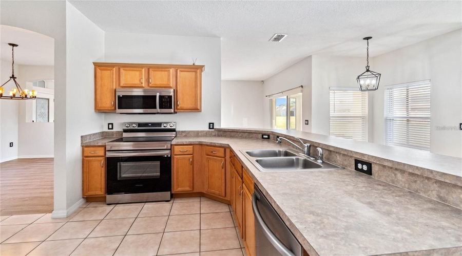 Kissimmee, Florida 34746, 3 Bedroom Bedrooms, ,2 Bathroombathrooms,Residential,For Sale,Northwoods,0,Mfrs5158385