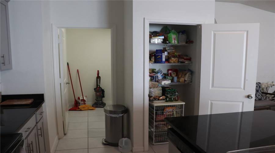 Davenport, Florida 33897, 4 Bedroom Bedrooms, ,2 Bathroombathrooms,Residential,For Sale,Papaya,0,Mfrs5159940