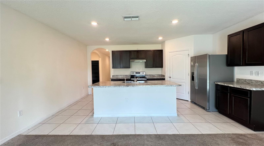 Davenport, Florida 33897, 4 Bedroom Bedrooms, ,2 Bathroombathrooms,Residential,For Sale,Fox Squirrel,0,Mfrs5159879