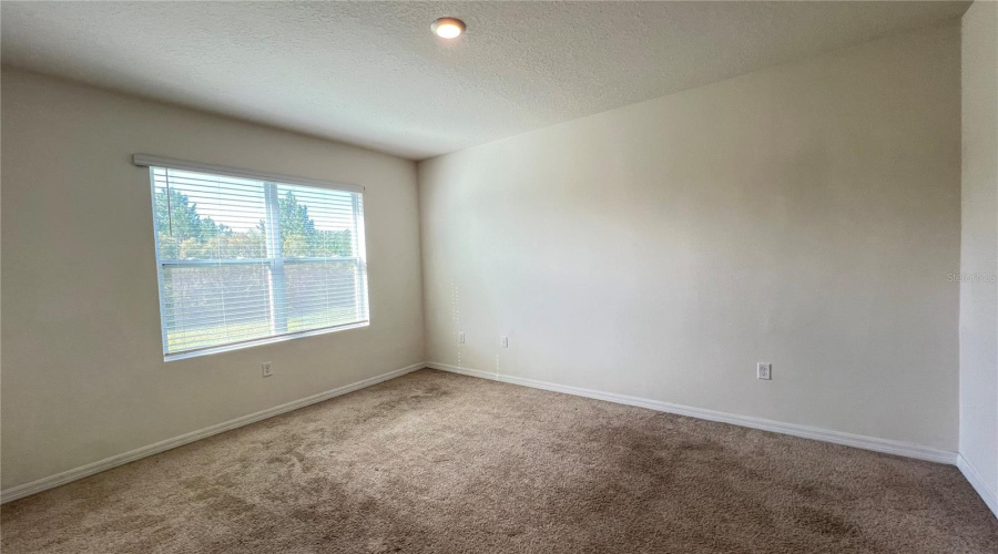 Davenport, Florida 33897, 4 Bedroom Bedrooms, ,2 Bathroombathrooms,Residential,For Sale,Fox Squirrel,0,Mfrs5159879