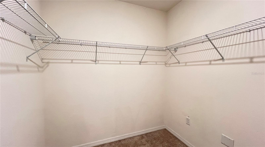 Davenport, Florida 33897, 4 Bedroom Bedrooms, ,2 Bathroombathrooms,Residential,For Sale,Fox Squirrel,0,Mfrs5159879