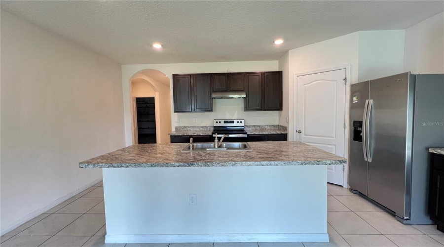 Davenport, Florida 33897, 4 Bedroom Bedrooms, ,2 Bathroombathrooms,Residential,For Sale,Fox Squirrel,0,Mfrs5159879