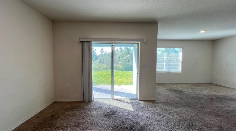 Davenport, Florida 33897, 4 Bedroom Bedrooms, ,2 Bathroombathrooms,Residential,For Sale,Fox Squirrel,0,Mfrs5159879