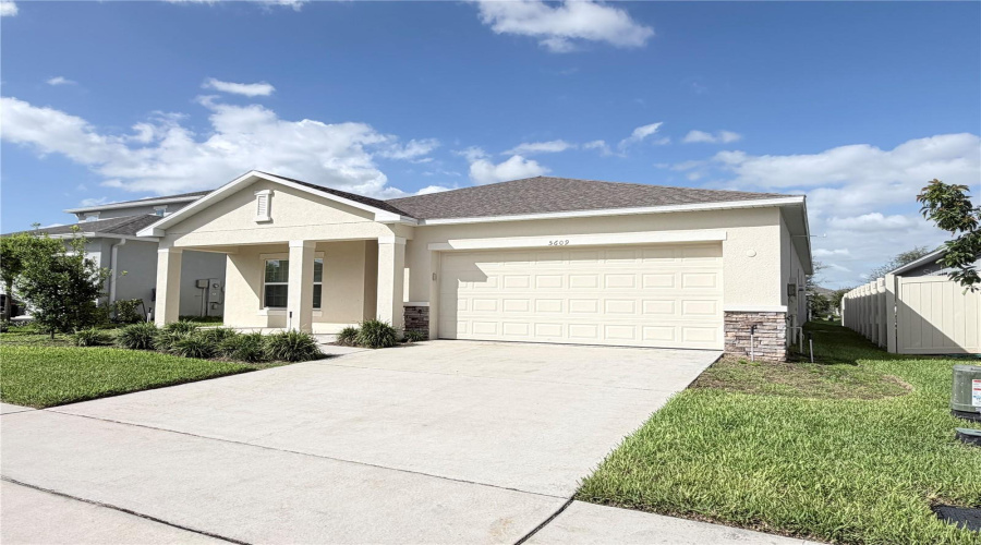 Davenport, Florida 33897, 4 Bedroom Bedrooms, ,3 Bathroombathrooms,Residential,For Sale,Costa Blanca,0,Mfro6449429