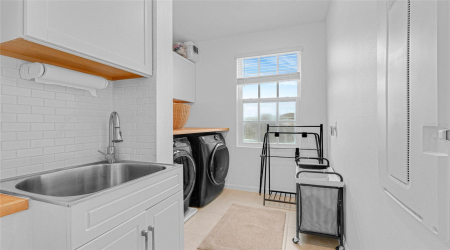 Celebration, Florida 34747, 5 Bedroom Bedrooms, ,3 Bathroombathrooms,Residential,For Sale,Inlet Pt,0,Mfrs5160200