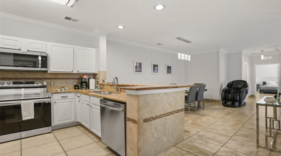 Davenport, Florida 33896, 3 Bedroom Bedrooms, ,2 Bathroombathrooms,Residential,For Sale,Tuscan,0,Mfro6451788