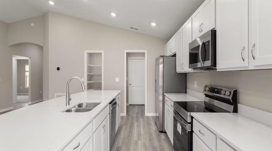 Davenport, Florida 33837, 4 Bedroom Bedrooms, ,2 Bathroombathrooms,Residential,For Sale,Noble,0,Mfrl4966051