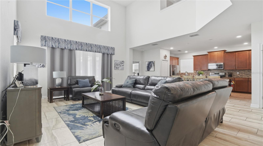 Kissimmee, Florida 34746, 5 Bedroom Bedrooms, ,5 Bathroombathrooms,Residential,For Sale,Sleepy Hollow,0,Mfrs5157257