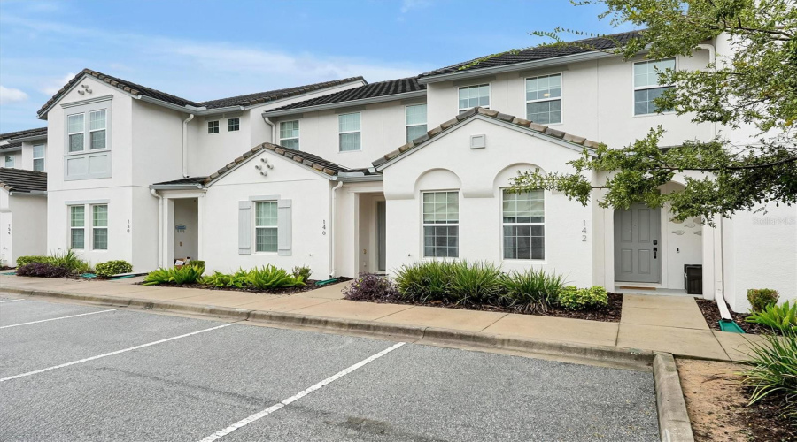 Davenport, Florida 33896, 4 Bedroom Bedrooms, ,3 Bathroombathrooms,Residential,For Sale,Captiva,0,Mfro6450498