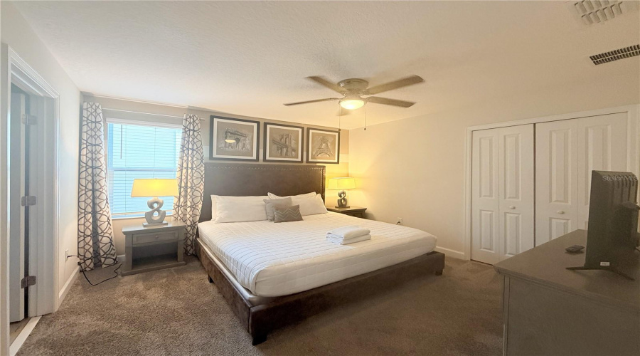 Kissimmee, Florida 34746, 8 Bedroom Bedrooms, ,5 Bathroombathrooms,Residential,For Sale,Target,0,Mfro6453027