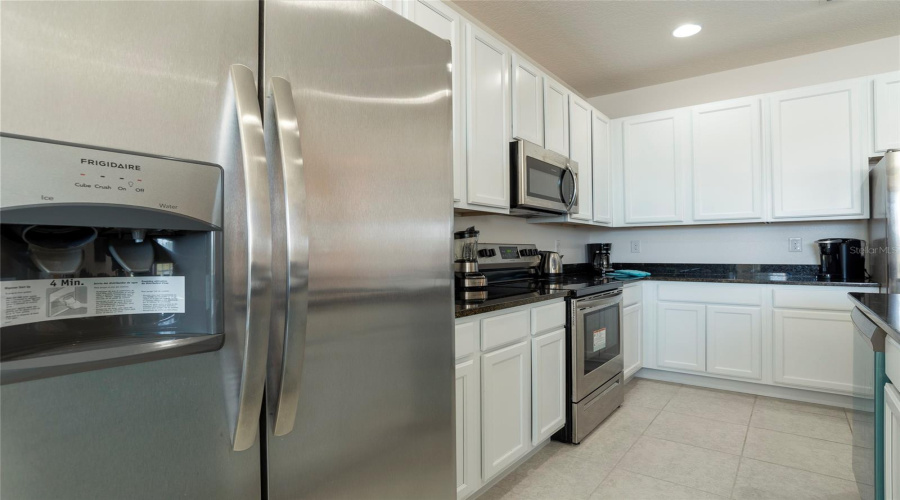 Kissimmee, Florida 34746, 8 Bedroom Bedrooms, ,5 Bathroombathrooms,Residential,For Sale,Monado,0,Mfro6436095