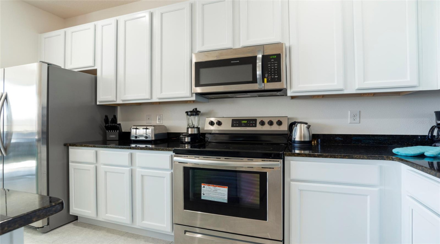 Kissimmee, Florida 34746, 8 Bedroom Bedrooms, ,5 Bathroombathrooms,Residential,For Sale,Monado,0,Mfro6436095