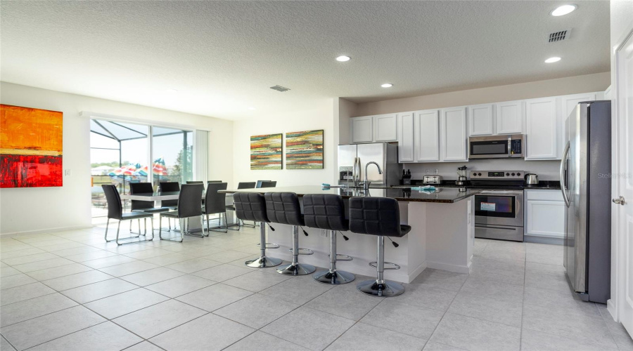 Kissimmee, Florida 34746, 8 Bedroom Bedrooms, ,5 Bathroombathrooms,Residential,For Sale,Monado,0,Mfro6436095