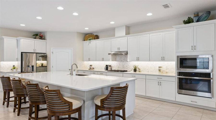 Kissimmee, Florida 34747, 3 Bedroom Bedrooms, ,2 Bathroombathrooms,Residential,For Sale,Four Seasons,0,Mfro6452131