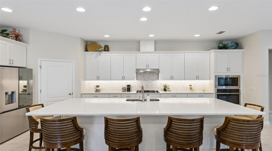 Kissimmee, Florida 34747, 3 Bedroom Bedrooms, ,2 Bathroombathrooms,Residential,For Sale,Four Seasons,0,Mfro6452131