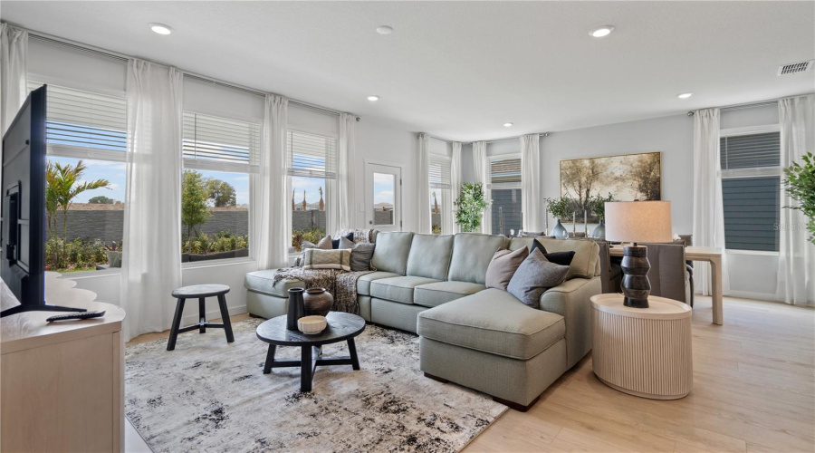 Davenport, Florida 33837, 5 Bedroom Bedrooms, ,4 Bathroombathrooms,Residential,For Sale,Oakcreek,0,Mfro6453167