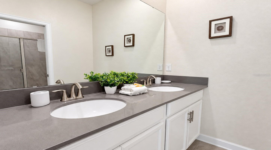 Kissimmee, Florida 34746, 7 Bedroom Bedrooms, ,6 Bathroombathrooms,Residential,For Sale,Target,0,Mfro6452236