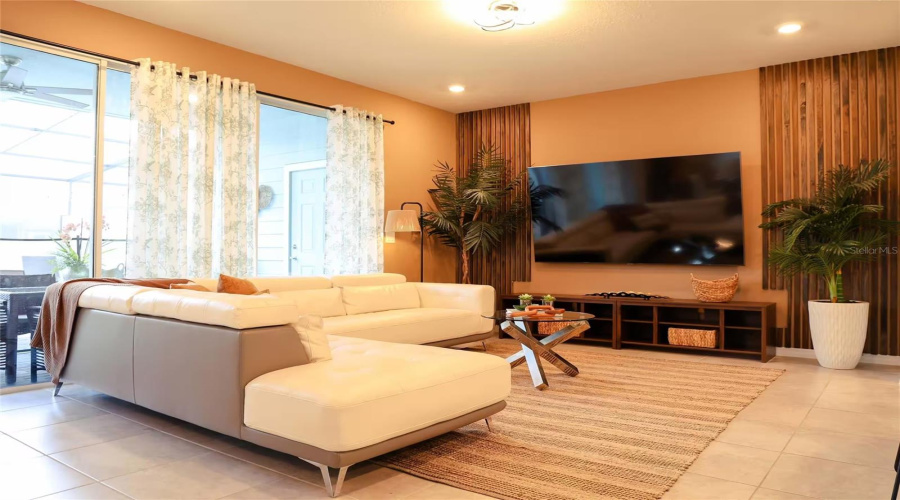 Davenport, Florida 33897, 5 Bedroom Bedrooms, ,4 Bathroombathrooms,Residential,For Sale,Lana,0,Mfro6452826