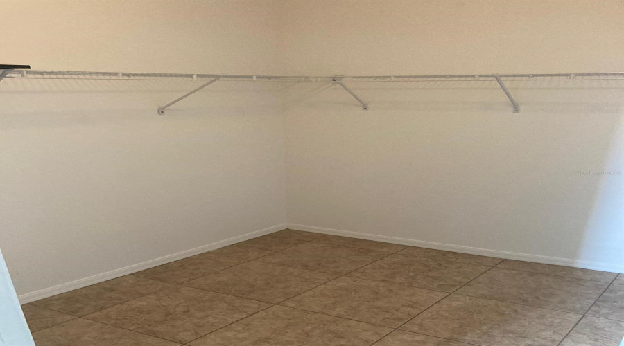 Kissimmee, Florida 34746, 3 Bedroom Bedrooms, ,2 Bathroombathrooms,Residential,For Sale,Paradise Cove,0,Mfro6453102