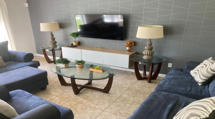Kissimmee, Florida 34746, 3 Bedroom Bedrooms, ,2 Bathroombathrooms,Residential,For Sale,Paradise Cove,0,Mfro6453102