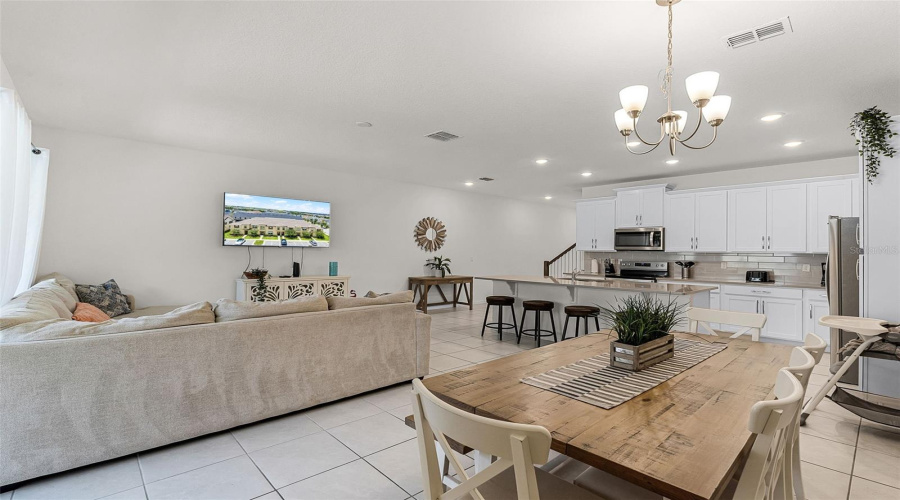 Kissimmee, Florida 34747, 5 Bedroom Bedrooms, ,4 Bathroombathrooms,Residential,For Sale,Fleming Mist,0,Mfrs5132221