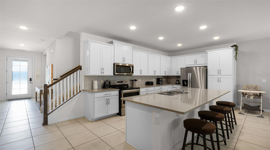 Kissimmee, Florida 34747, 5 Bedroom Bedrooms, ,4 Bathroombathrooms,Residential,For Sale,Fleming Mist,0,Mfrs5132221