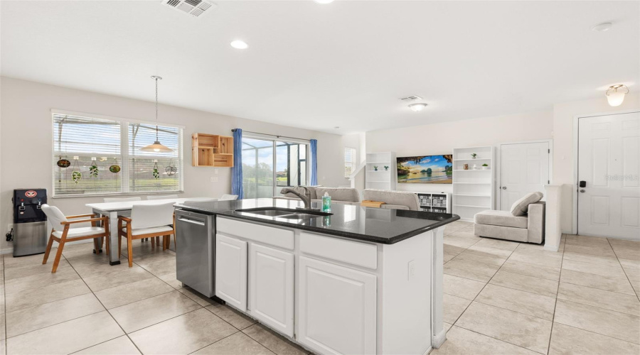 Kissimmee, Florida 34746, 4 Bedroom Bedrooms, ,3 Bathroombathrooms,Residential,For Sale,Las Fuentes,0,Mfro6443978