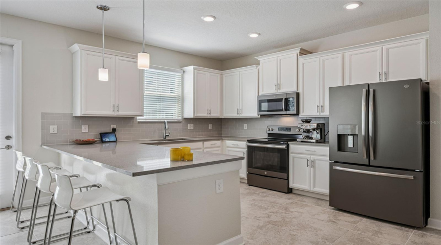 Kissimmee, Florida 34746, 3 Bedroom Bedrooms, ,2 Bathroombathrooms,Residential,For Sale,Sentence,0,Mfro6436064