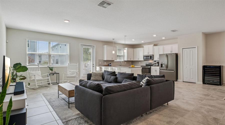 Kissimmee, Florida 34746, 3 Bedroom Bedrooms, ,2 Bathroombathrooms,Residential,For Sale,Sentence,0,Mfro6436064