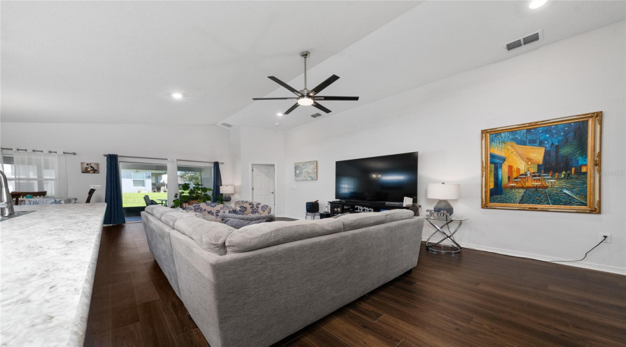 Davenport, Florida 33837, 4 Bedroom Bedrooms, ,2 Bathroombathrooms,Residential,For Sale,Eucalyptus,0,Mfrs5159303